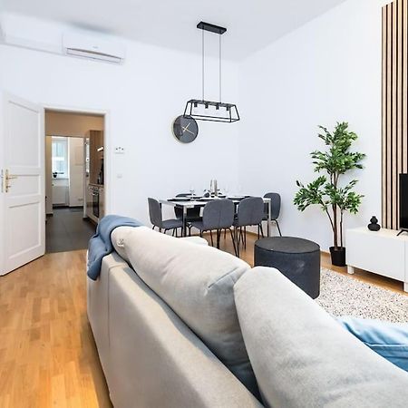 Orestaliving - Spacious 2Br On The Danube Canal Wien Eksteriør bilde